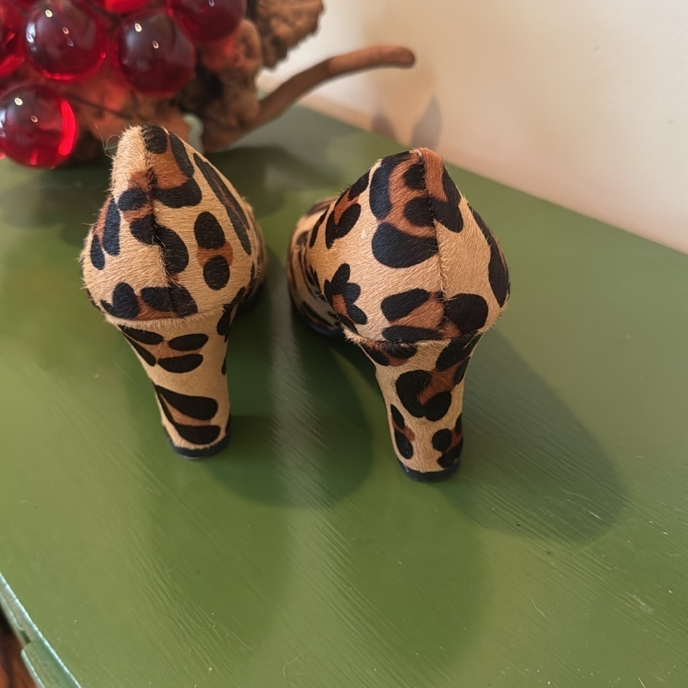 AEROSOLES NWOT Brown and Black Leopard Heels - Picture 4 of 8